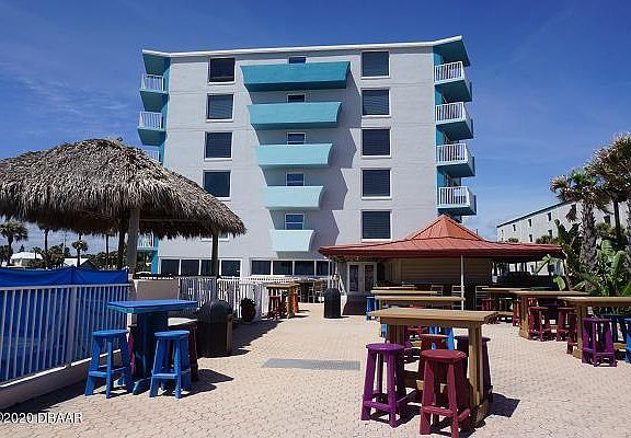 5th image of 313 S Atlantic Ave #621