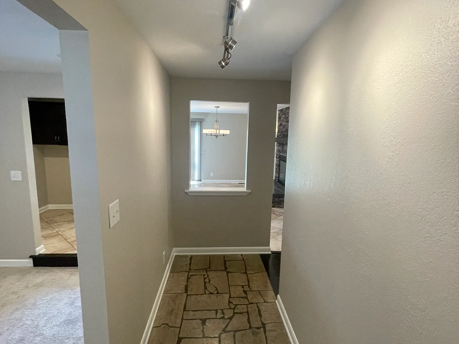 3 bed, 1404 sqft, $1,500 — Photo 3