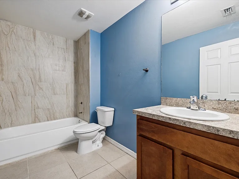 2703 Loreto Ct — Photo 13