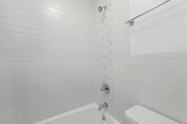 Rented by Tourma Realty LLC | media 28