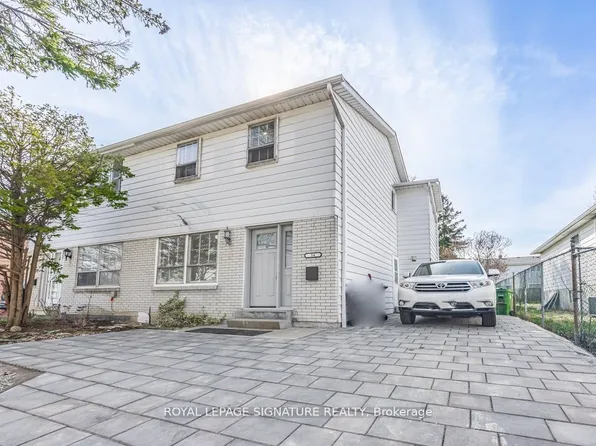54 Tuscarora Dr, Toronto, ON