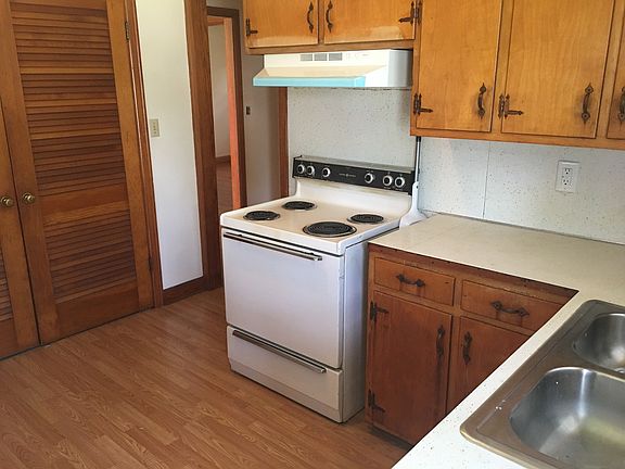 5th image of 316 Oak St