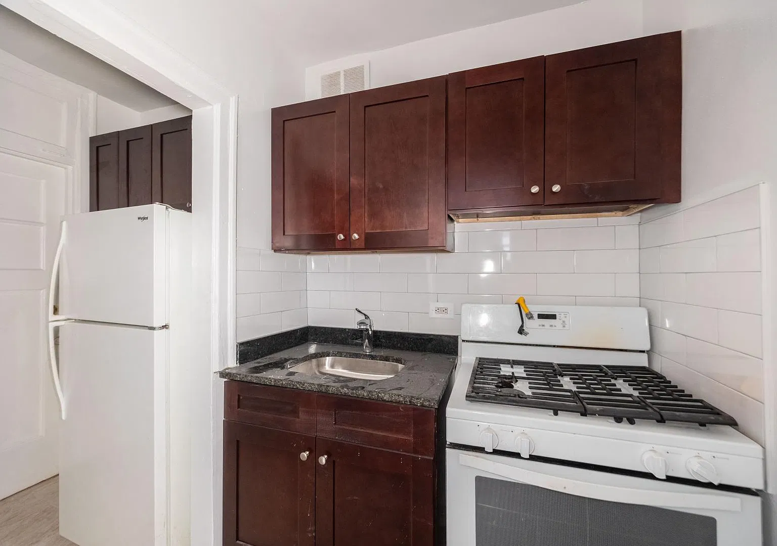 1369 West Estes Avenue #1J — Photo 4