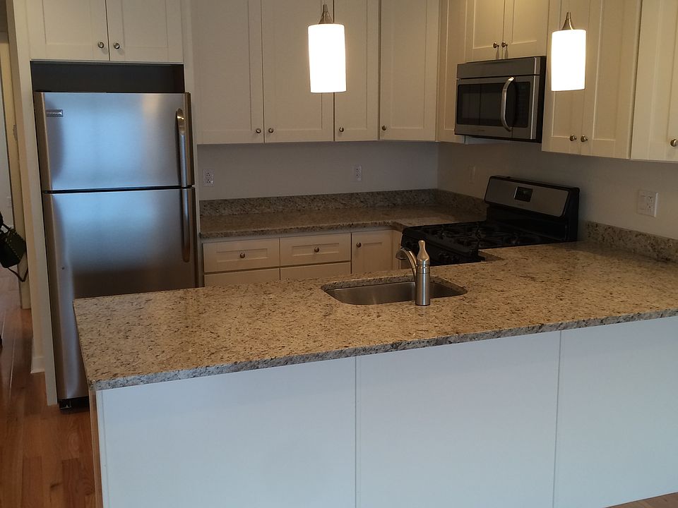 1st image of 1713 Fairmount Ave #10