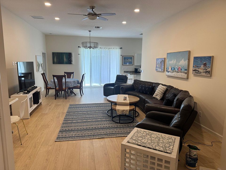 1st image of 10171 SE Williams Drive