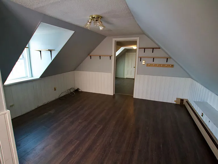24 Grays Ln — Photo 11