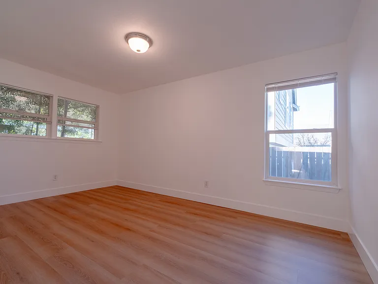 1215 Hidden Creek Pl #B — Photo 12