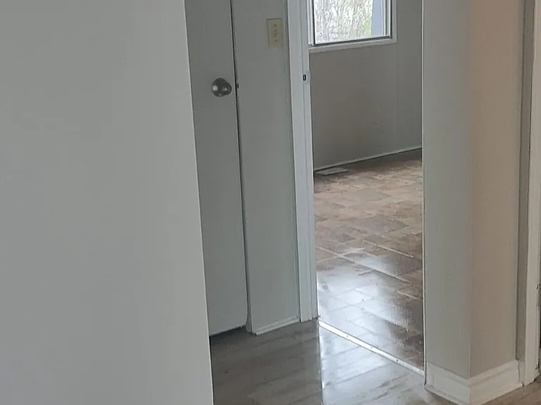 7592 Flewellyn Rd — Photo 8