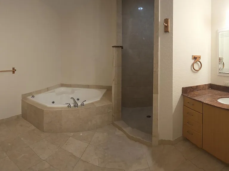 1640 Presidential Way #A-201 — Photo 11