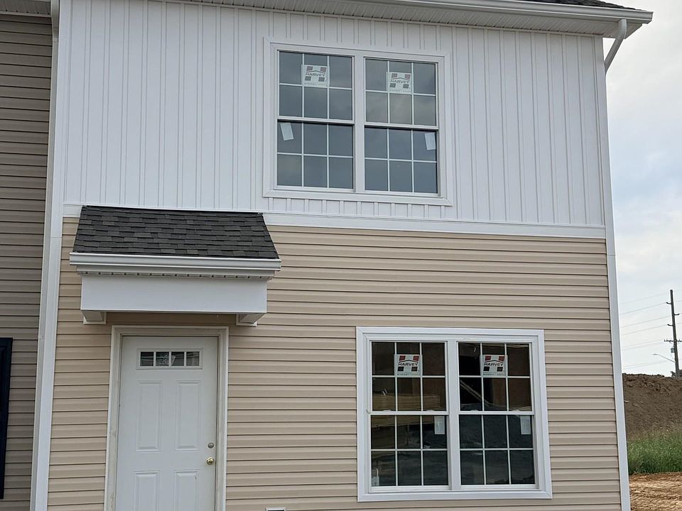 1st image of 1613 Woodrow Cir