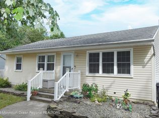 840 Raleigh Dr, Toms River, NJ 08753