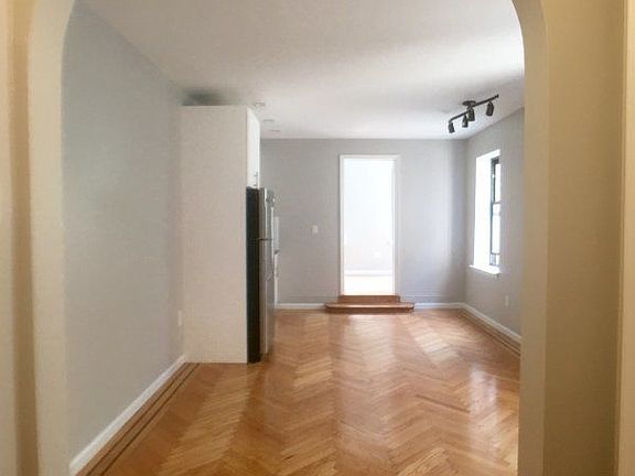 2nd image of 610 W 174th St APT 5G