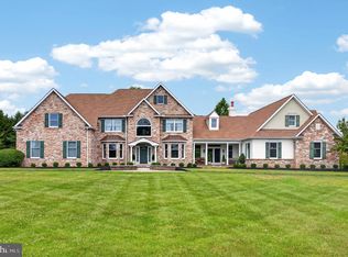 1465 Little Creek Ln, Collegeville, PA 19426