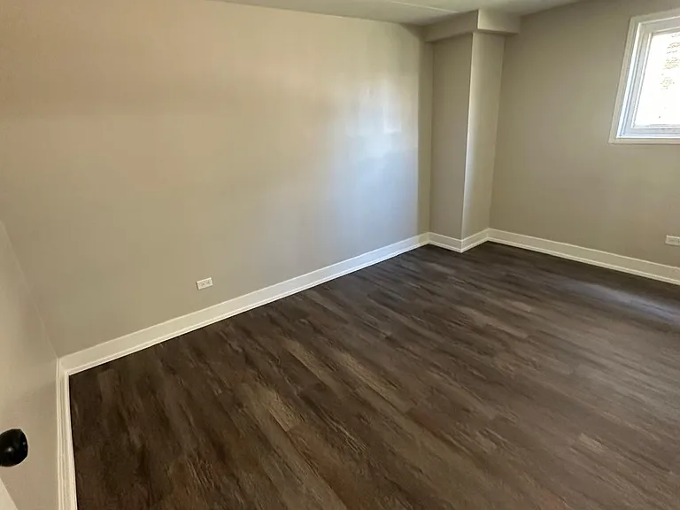 5486 S Archer Ave S #1C — Photo 10