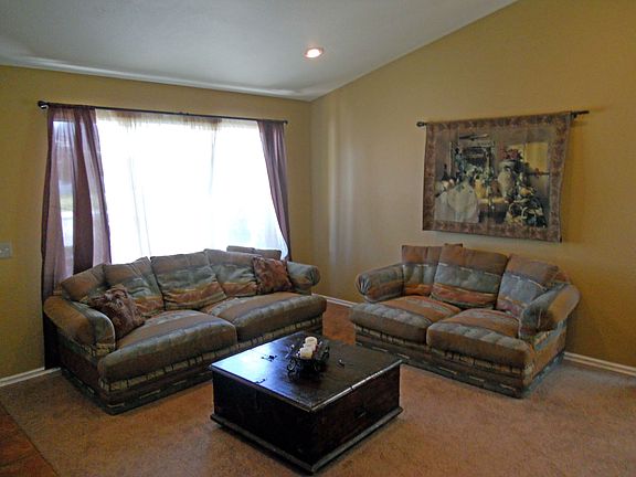 2nd image of 10577 Sunflower St