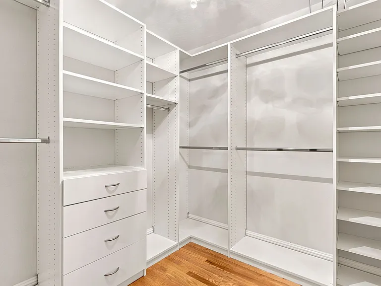 930 Sousa Dr — Photo 32