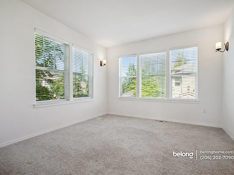 15 164th St SW #8 — Photo 2