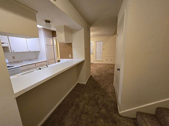 3rd image of 2520 Cross Timbers Dr