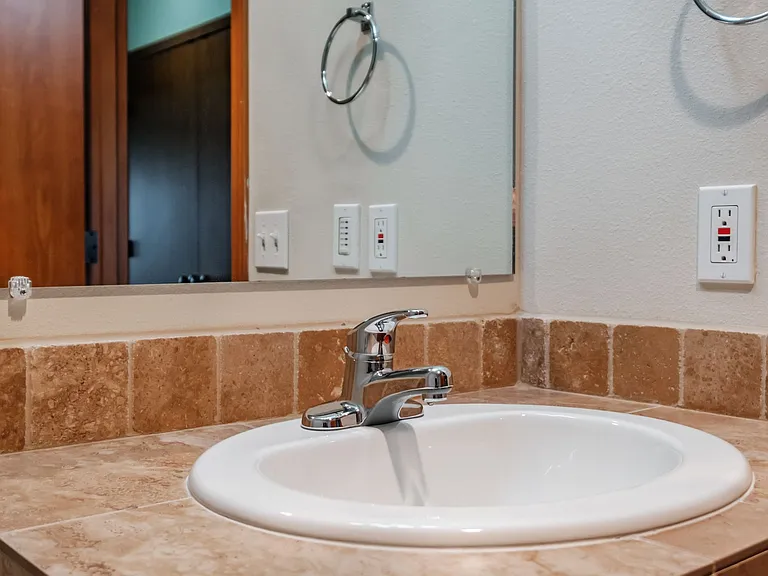 Aspen Place Apartments — Photo 91
