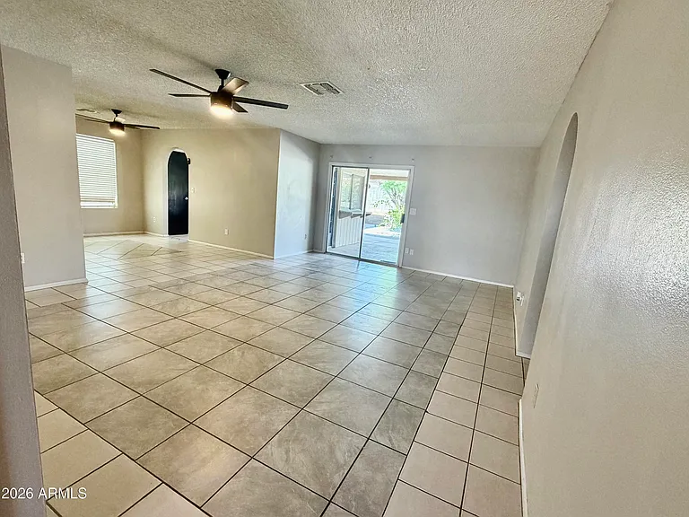 4044 W Cholla St — Photo 3