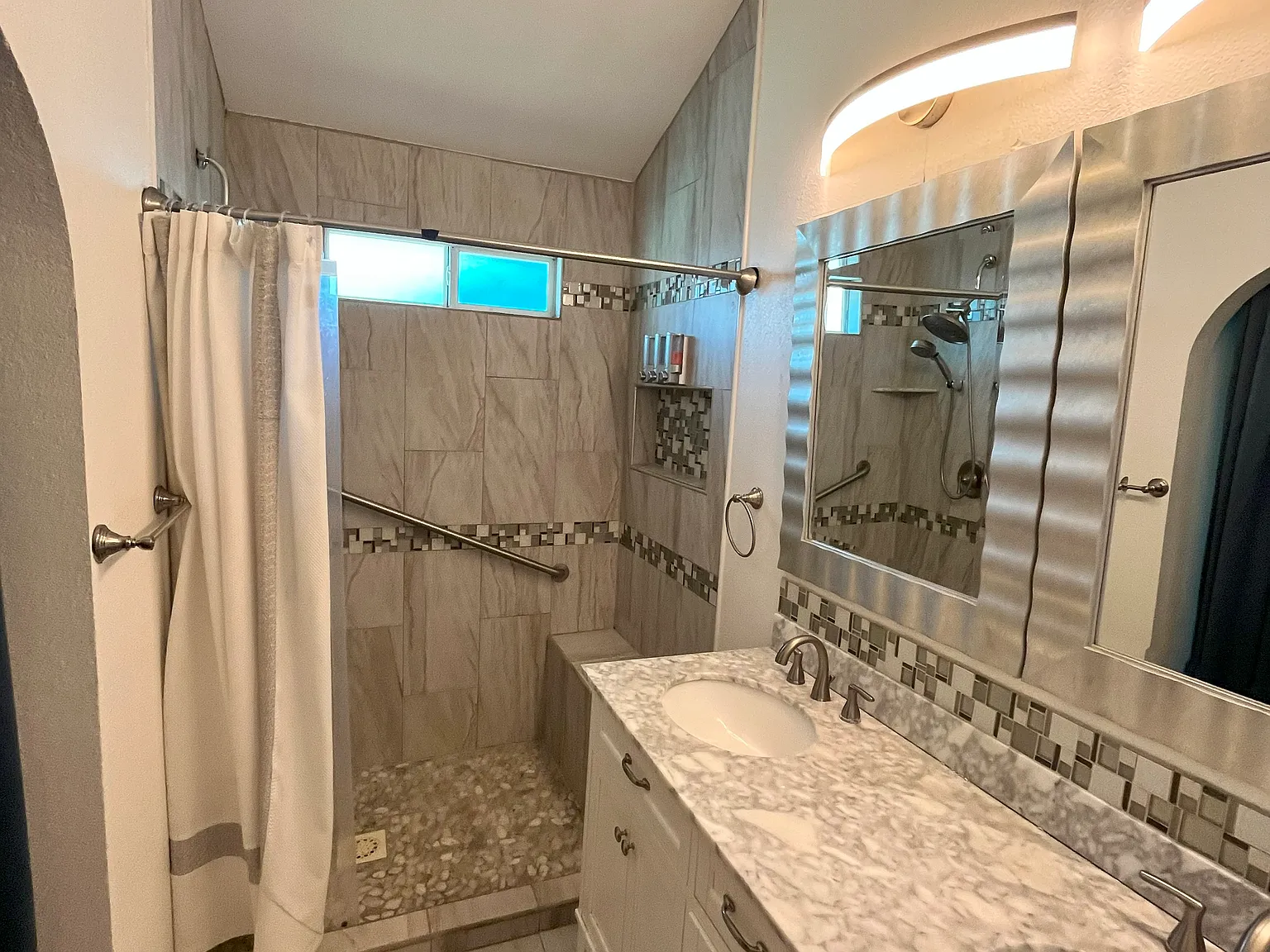 3 bed, 1346 sqft, $1,900 — Photo 4