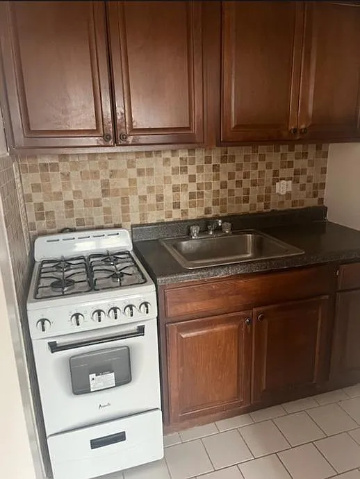 1 bed, 525 sqft, $1,200 — Photo 2