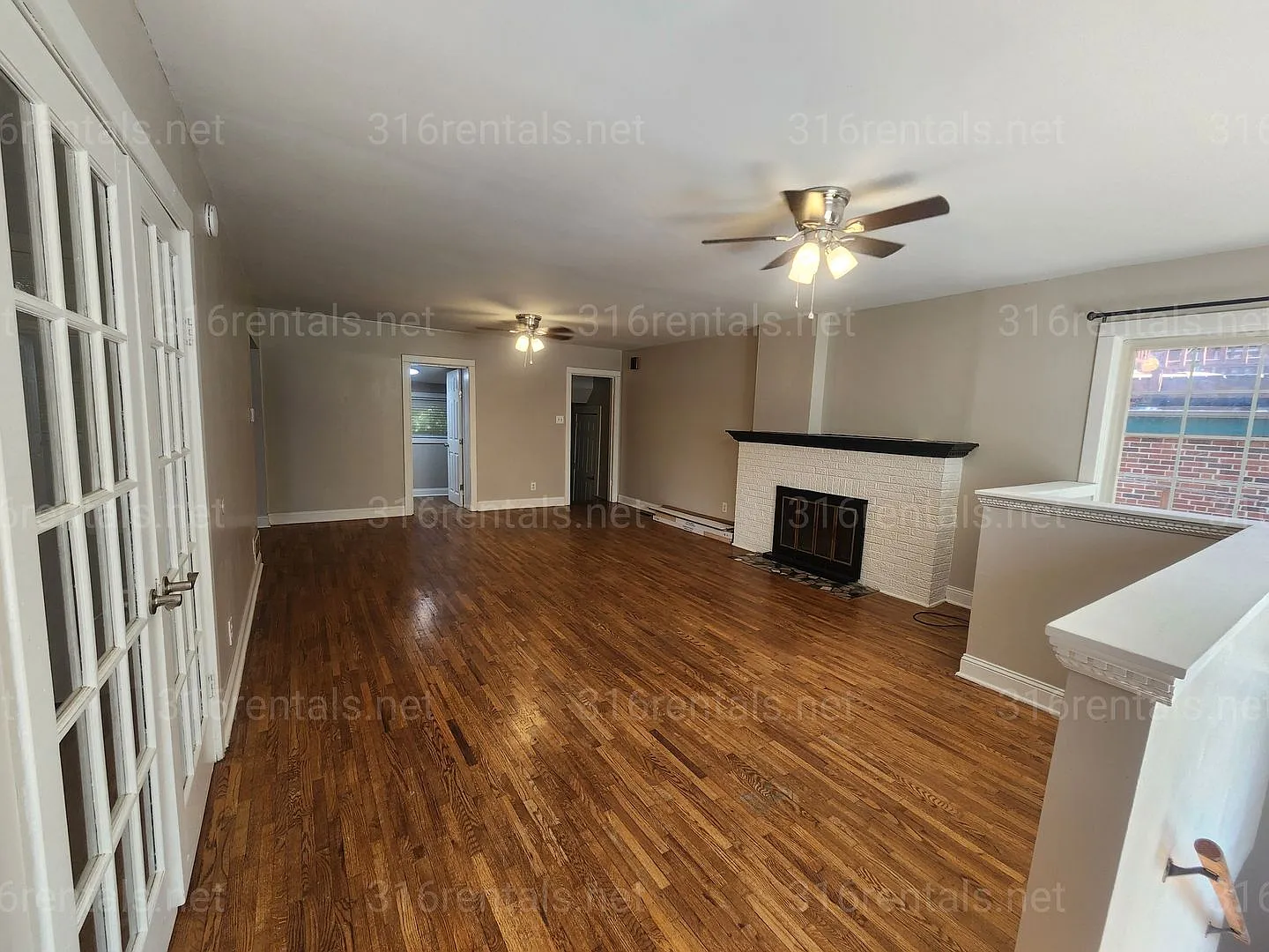 $1,075 - 2 bedroom / 2 bathroom - Single Family Home — Photo 2