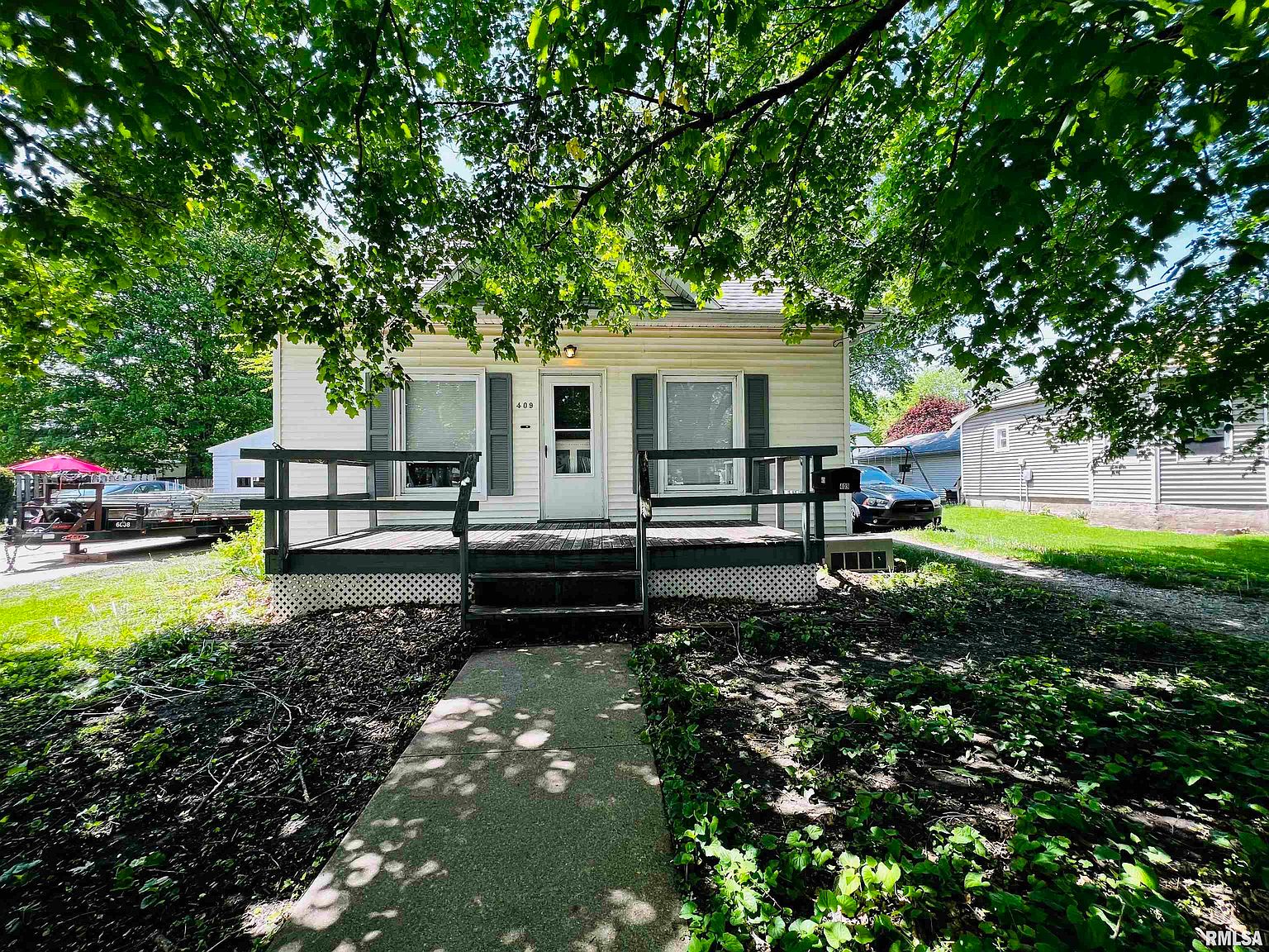 409 NW 3rd Ave, Aledo, IL 61231 Zillow