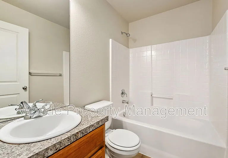 347 Kalkaska Ct — Photo 18