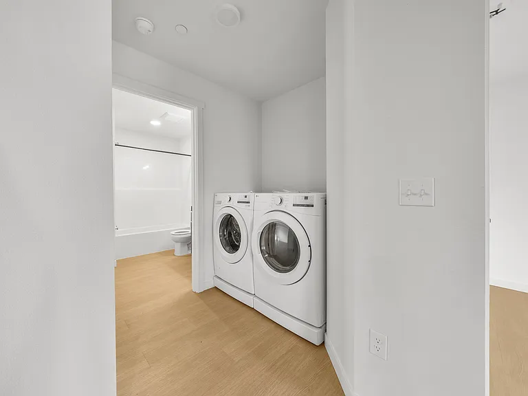 River Run Apartments — Photo 24