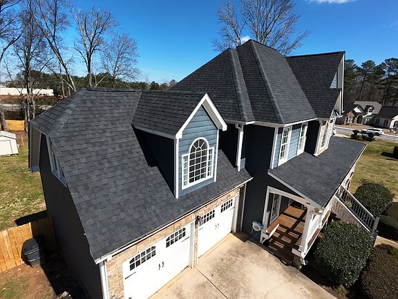 3rd image of 38 W Chestnut Way