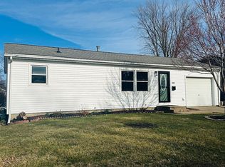 1143 Galbraith Dr, Clinton, IA