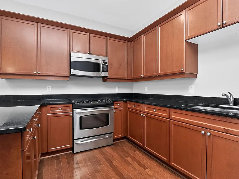 1829 Kenilworth Ave #B-209 — Photo 7