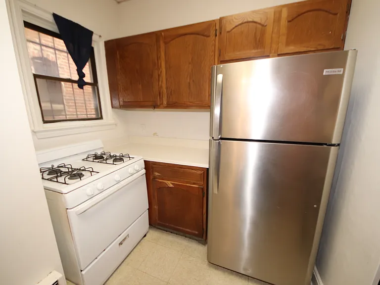 2352 Eutaw Pl #2 — Photo 16