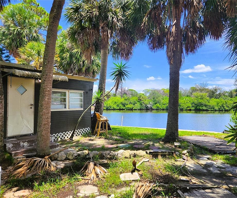 KUP❤️ 6977 Edgewater Dr, New Port Richey, FL 34652 | MLS #TB8409516 | Zillow