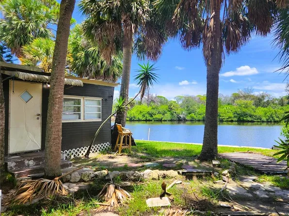 6977 Edgewater Dr, New Port Richey, FL 34652