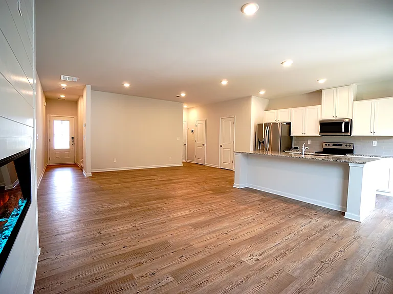 19 Lumpkin Ln — Photo 4