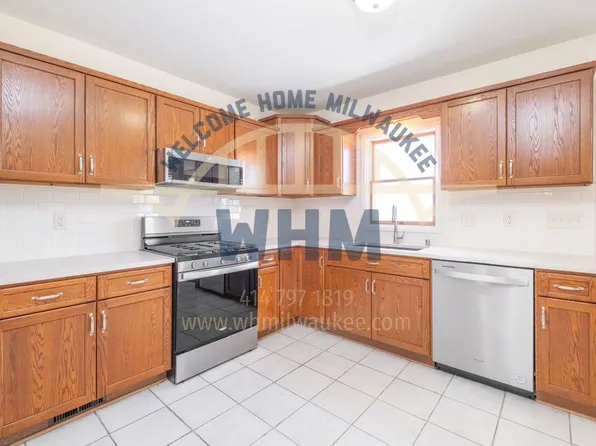 3609 N Murray Ave, Shorewood, WI 53211