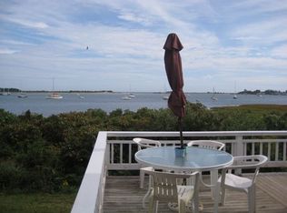 686 River Rd, Westport, MA 02790