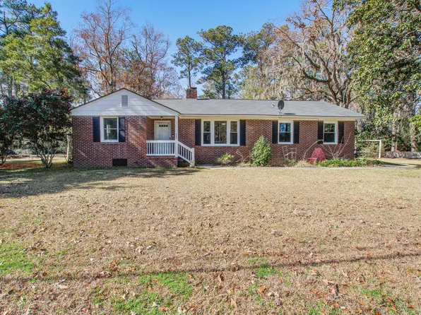 425 Ravenwood Rd, Walterboro, SC 29488