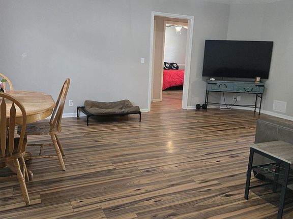 5th image of 325 Crossbridge Dr