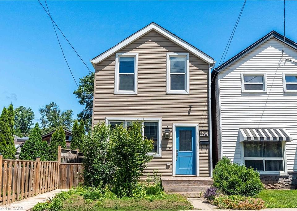 1st image of 195 Wood St E