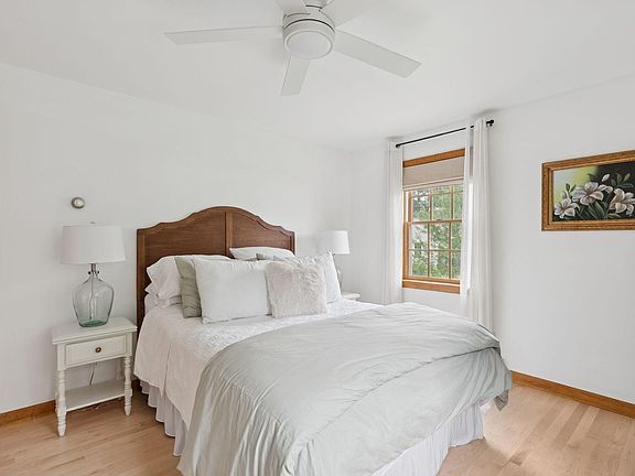 3rd image of 12 Harrison Circle