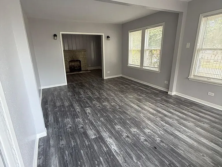 3012 Live Oak St — Photo 4