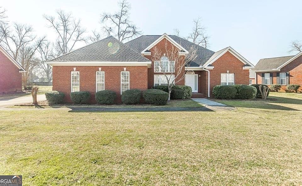 1st image of 304 Whittington Dr
