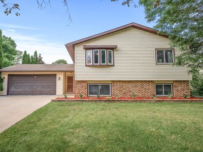1716 83rd Ave N, Brooklyn Park, MN, 55444