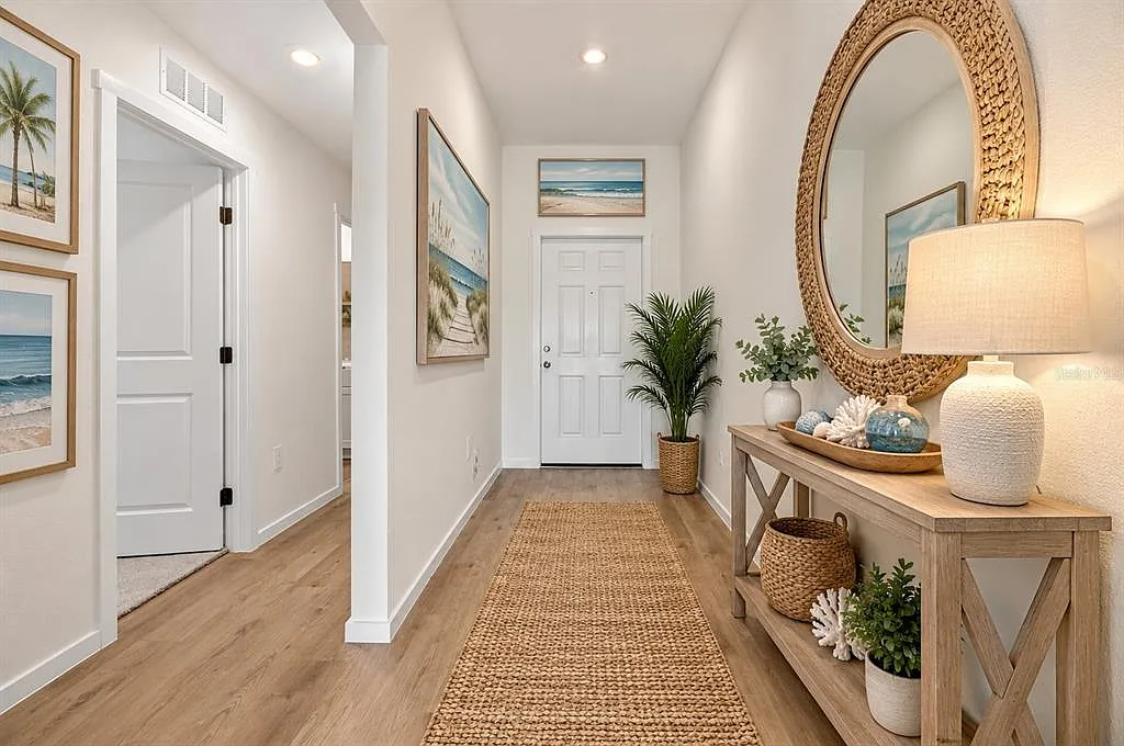 4 bed, 2.0 bath, 2100 sqft, $2,750 — Photo 3