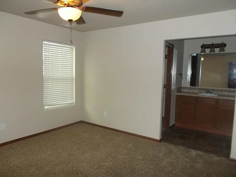 MASTER BEDROOM-BATH