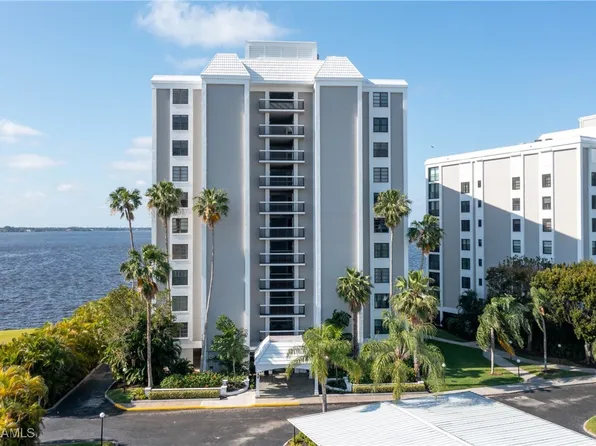 3350 N Key Dr APT B211, North Fort Myers, FL 33903