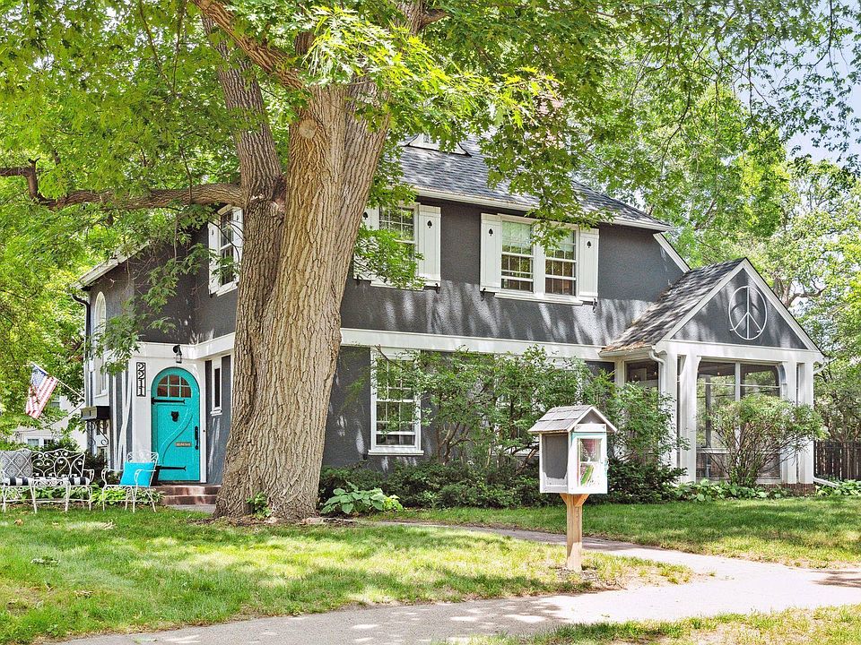 1st image of 2211 Saint Clair Ave